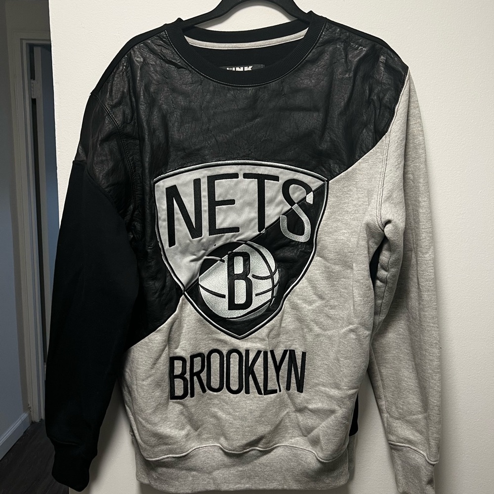 NBA Brooklyn Nets Crewneck Black and Gray Sweater